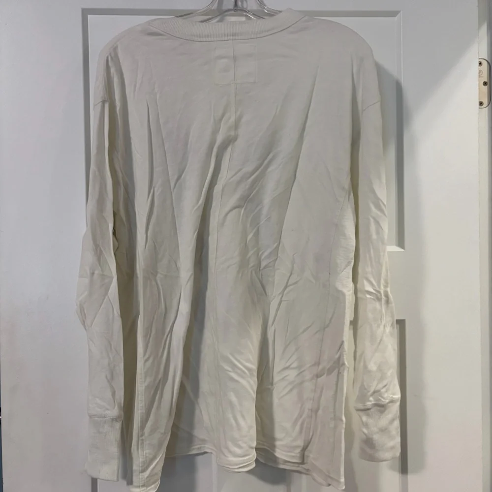 NWT aerie White Long Sleeve Tee w/ Black Bow Design - Picture 3 of 3